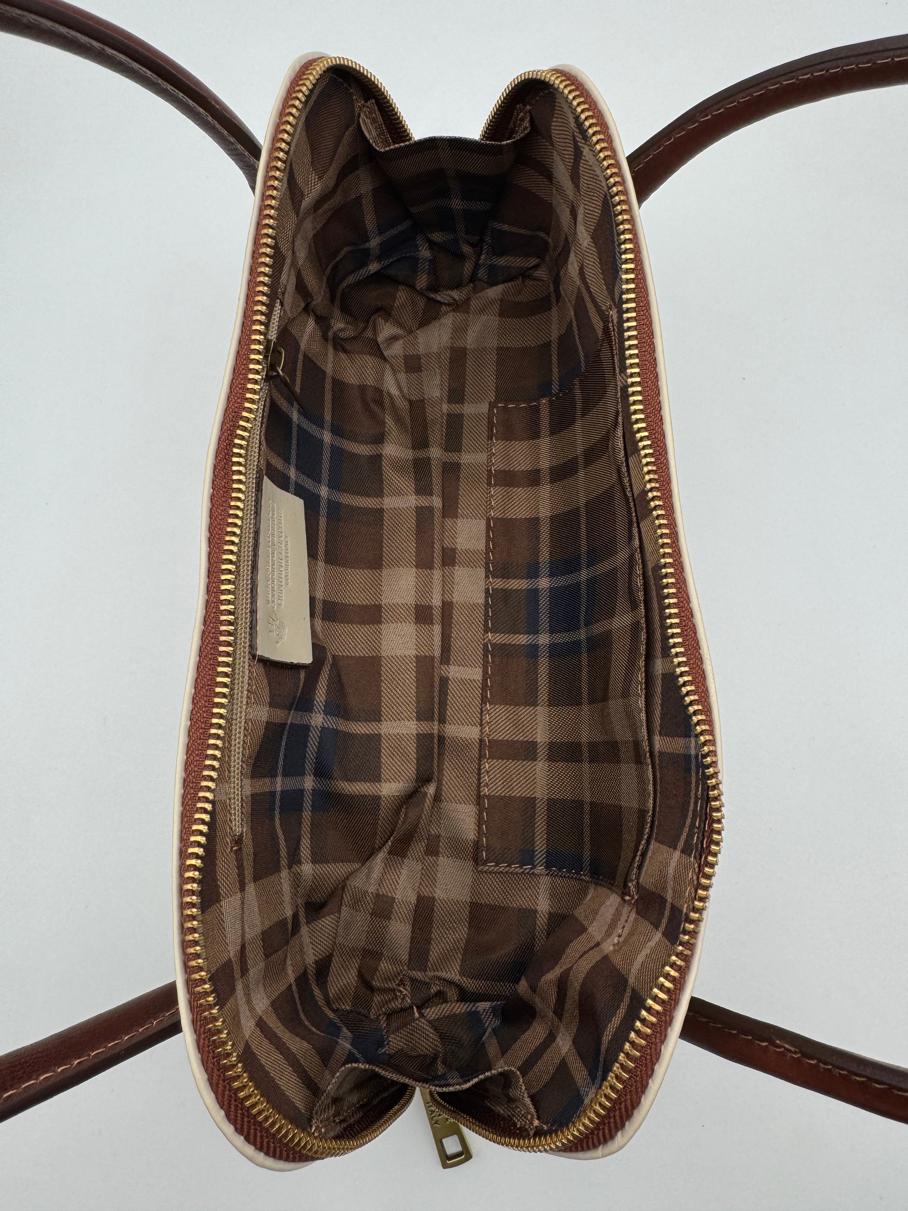 Borsa a Spalla CINERARIA - in Vera Pelle Tamponata Made in Italy