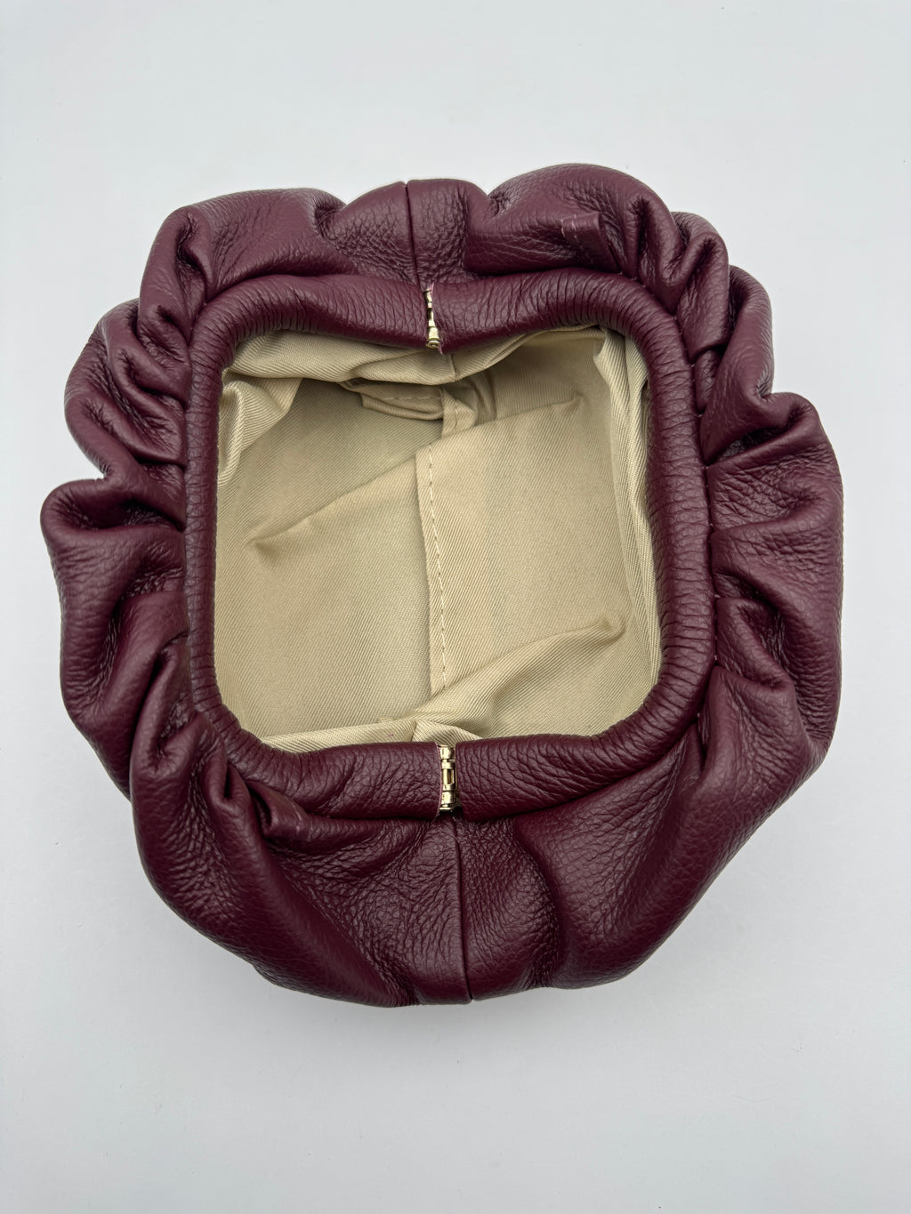 Borsa Pouch GERBERA - in Vera Pelle Martellata Made in Italy