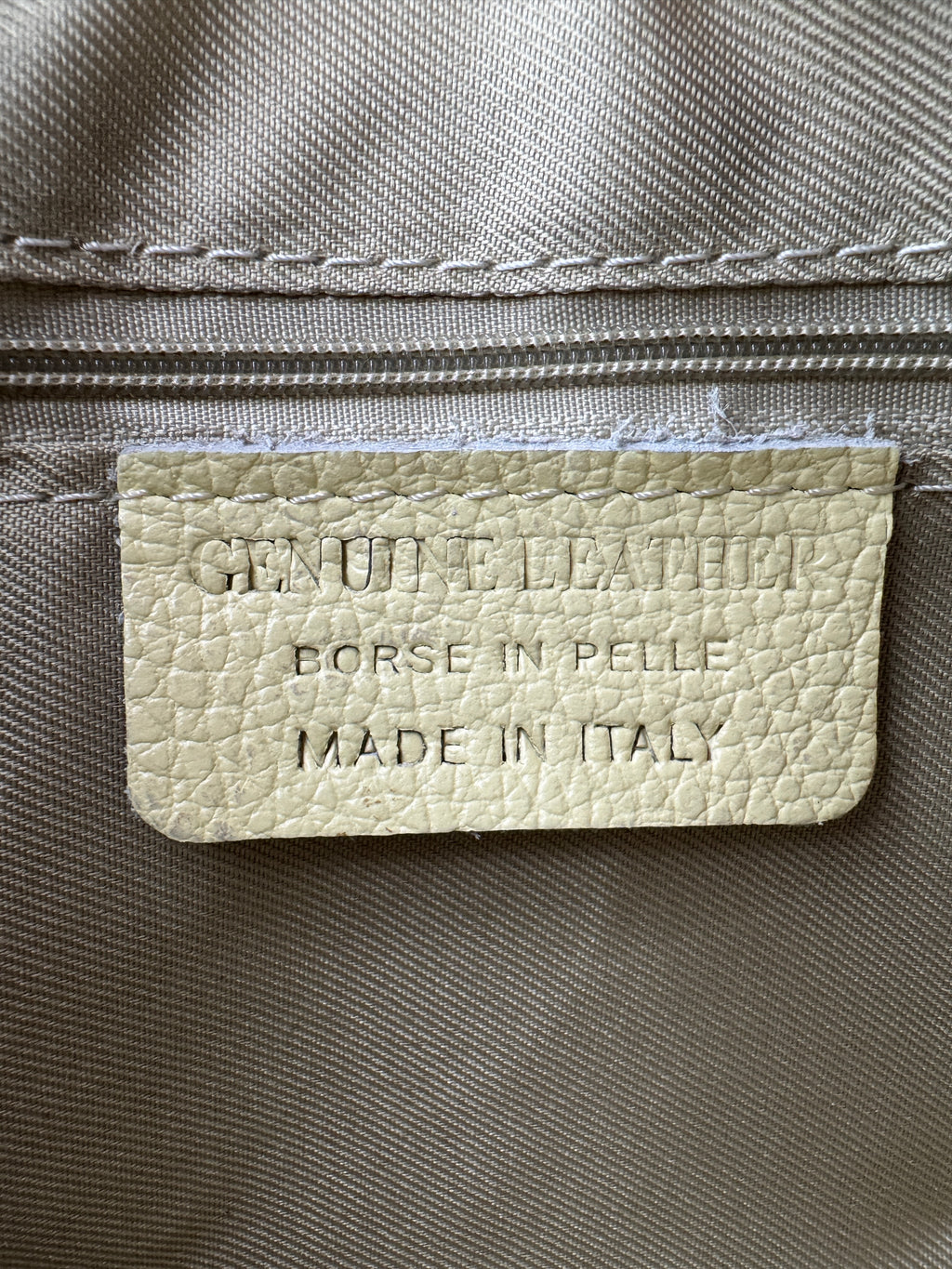 Borsa a Spalla DALIA - In Vera Pelle Martellata Made in Italy