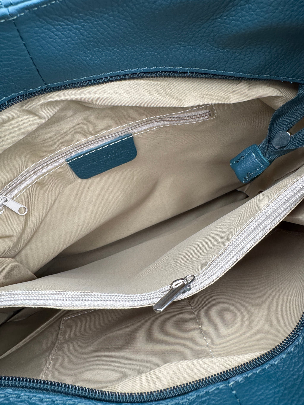 Borsa Tote LOTO - in Vera Pelle Martellata Made in Italy