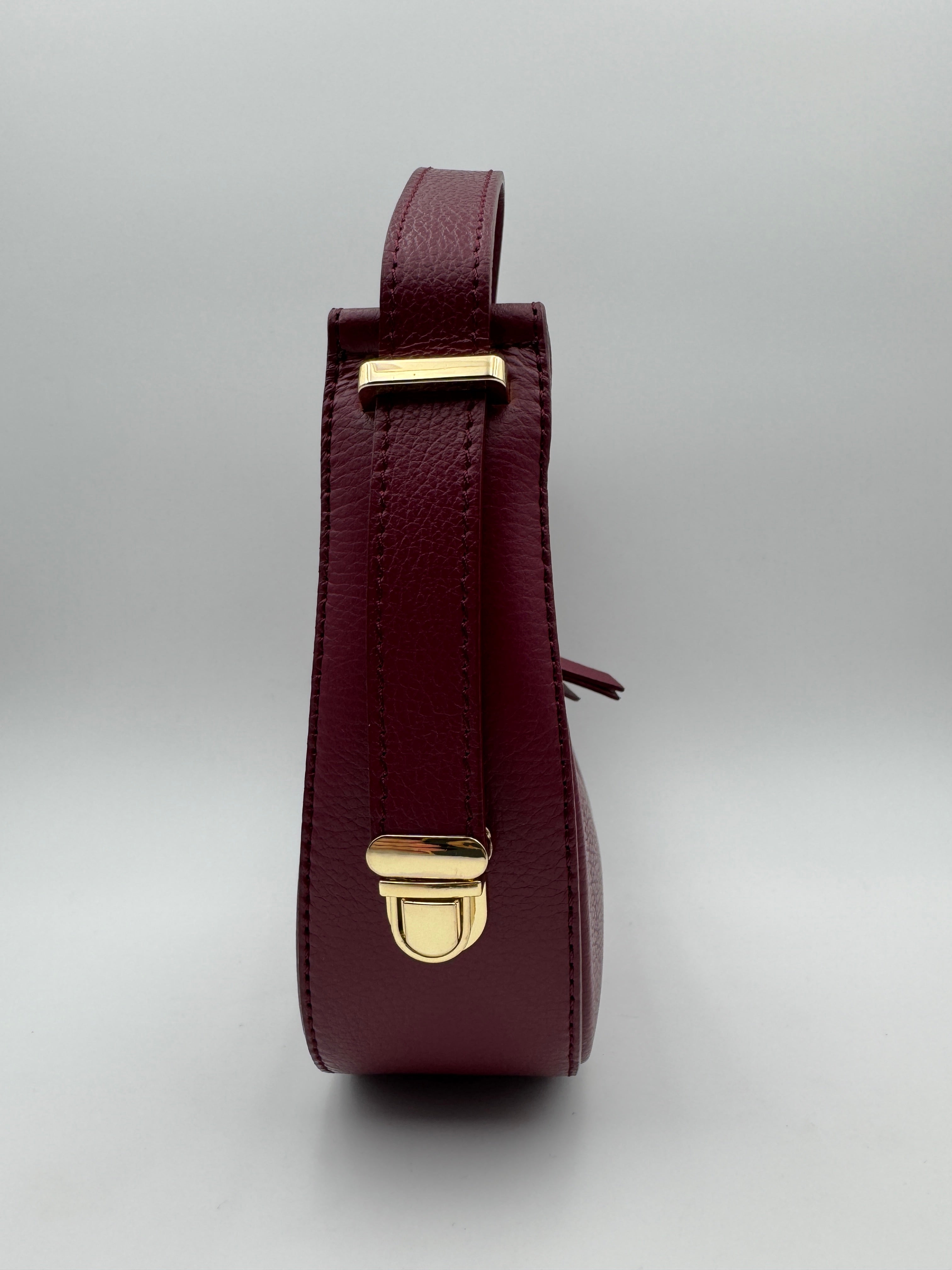 Borsa Mezzaluna GLICINE - in Vera Pelle Martellata Made in Italy
