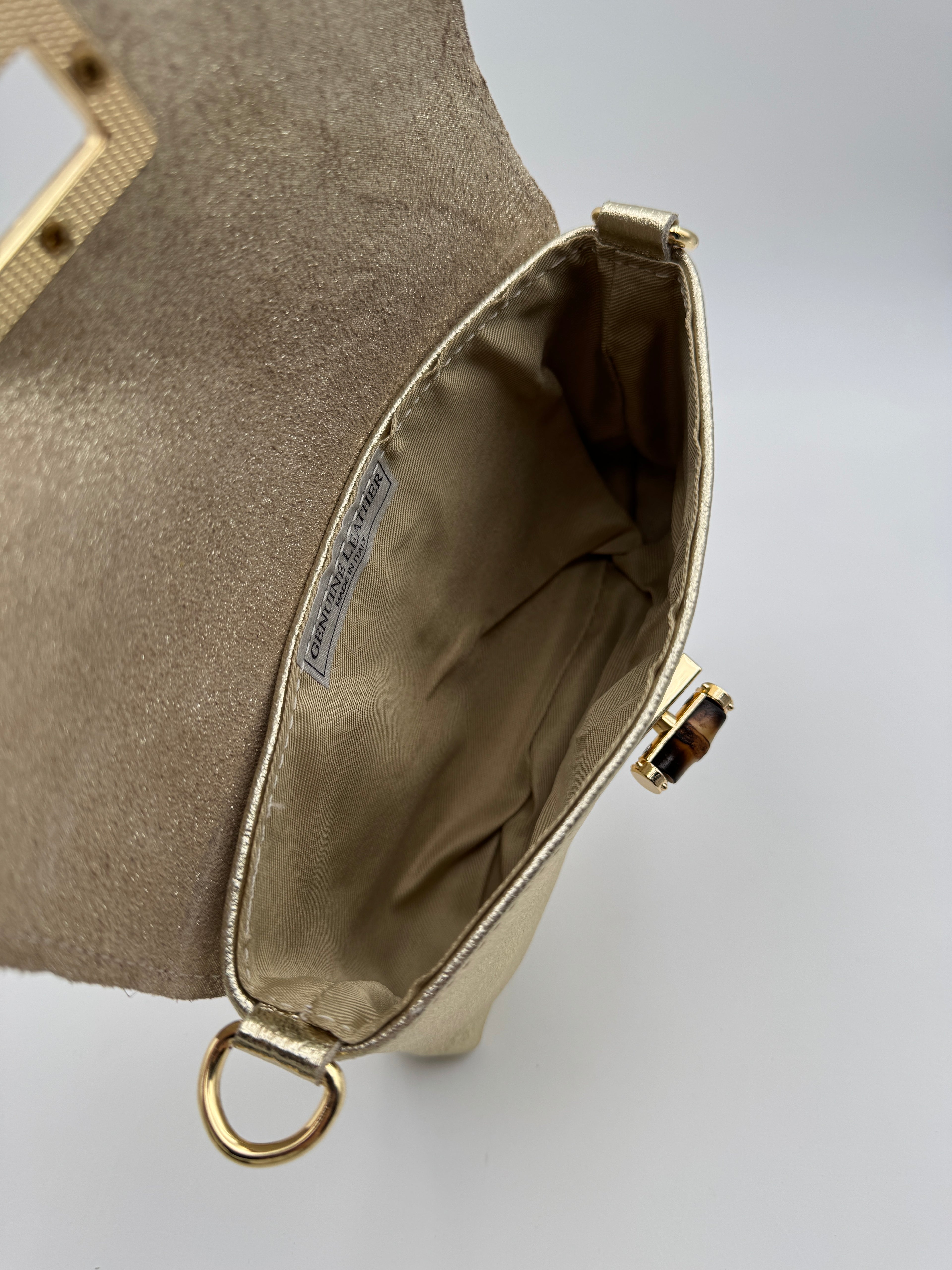 Pochette MUGHETTO - in Vera Pelle Martellata Made in Italy