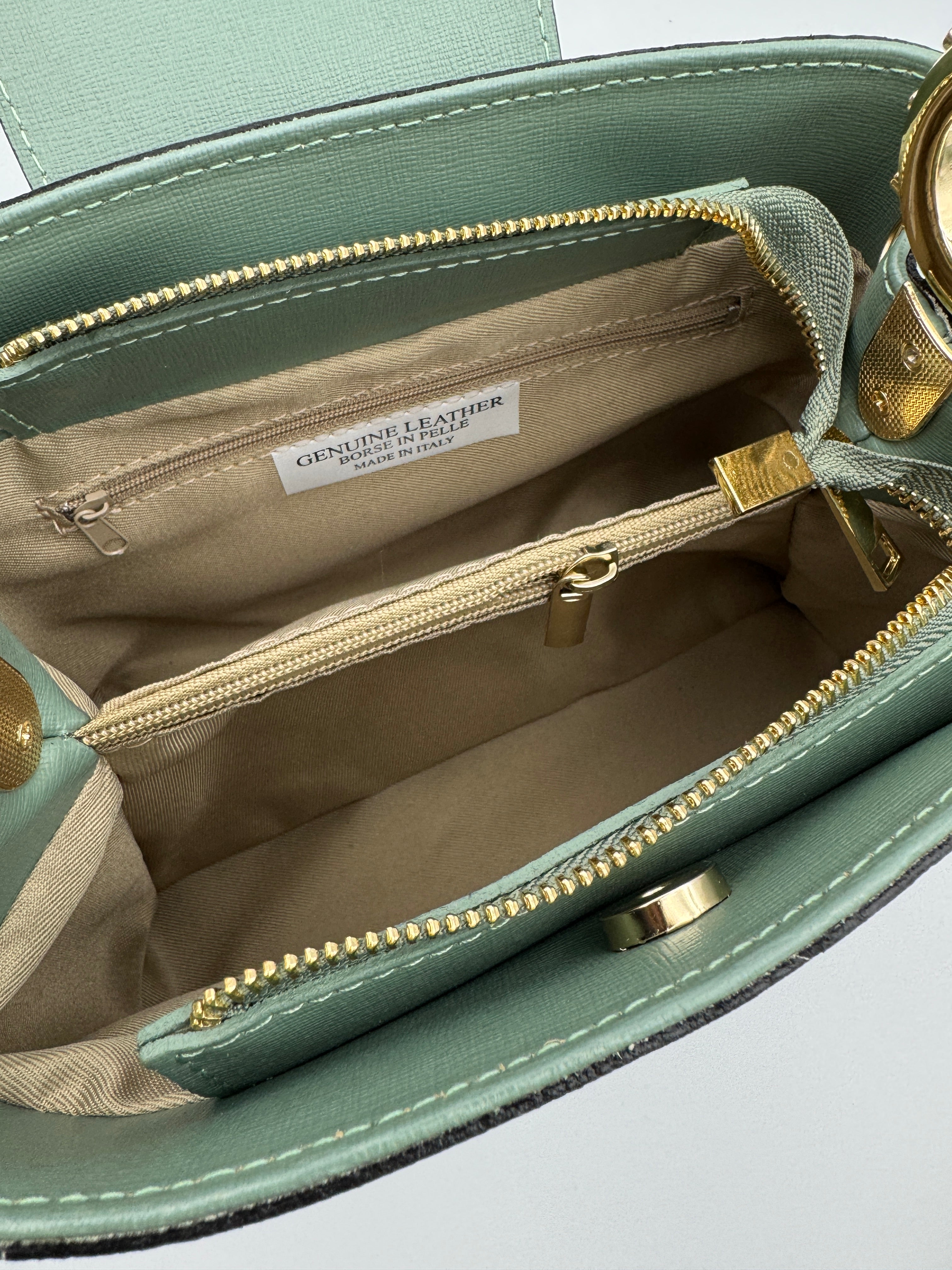 Borsa a Spalla MIMOSA - in Vera Pelle Martellata Made in Italy