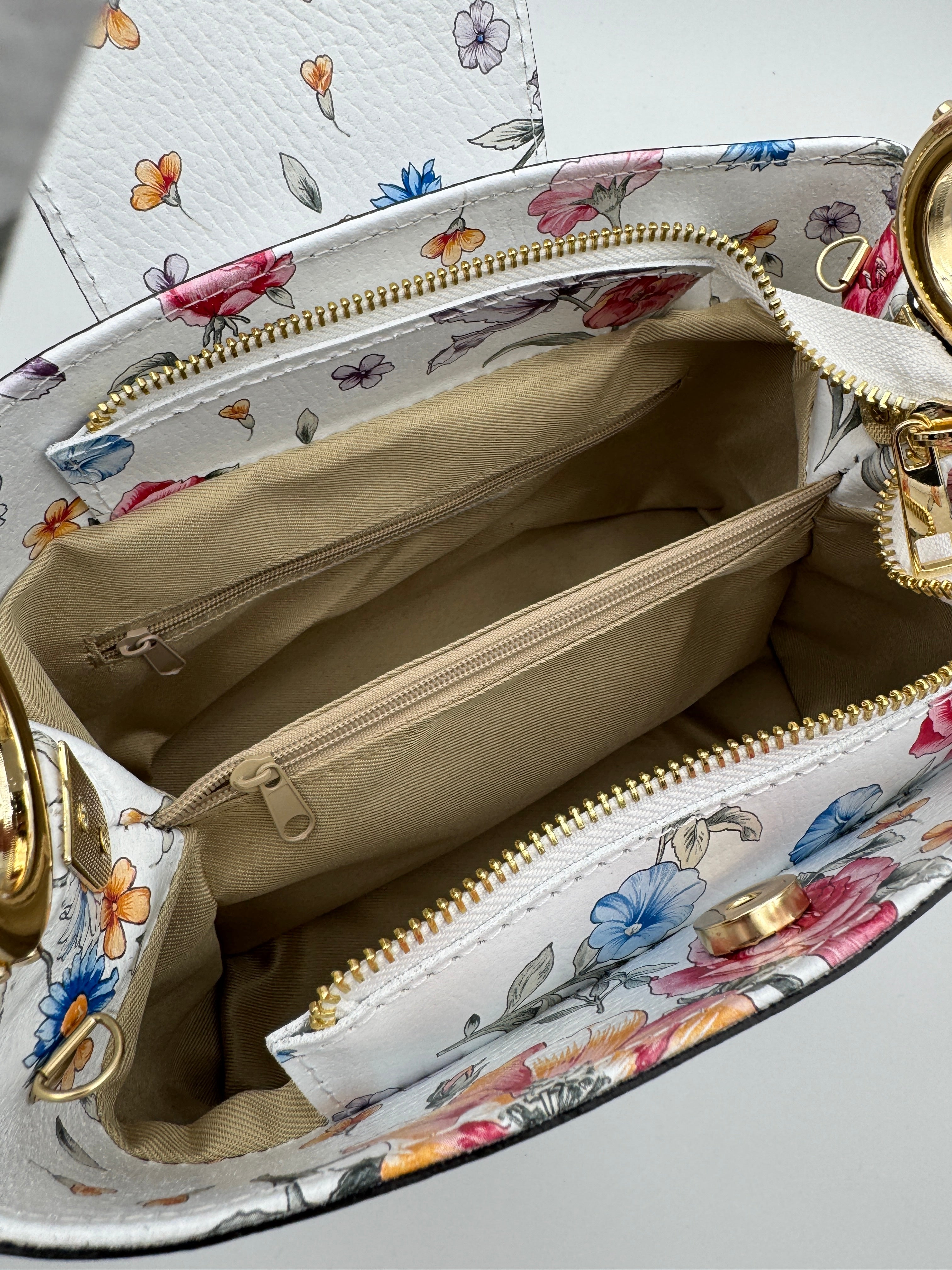 Borsa a Spalla MIMOSA - in Vera Pelle Martellata Made in Italy