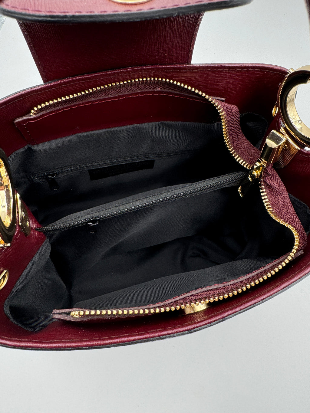 Borsa a Spalla MIMOSA - in Vera Pelle Martellata Made in Italy