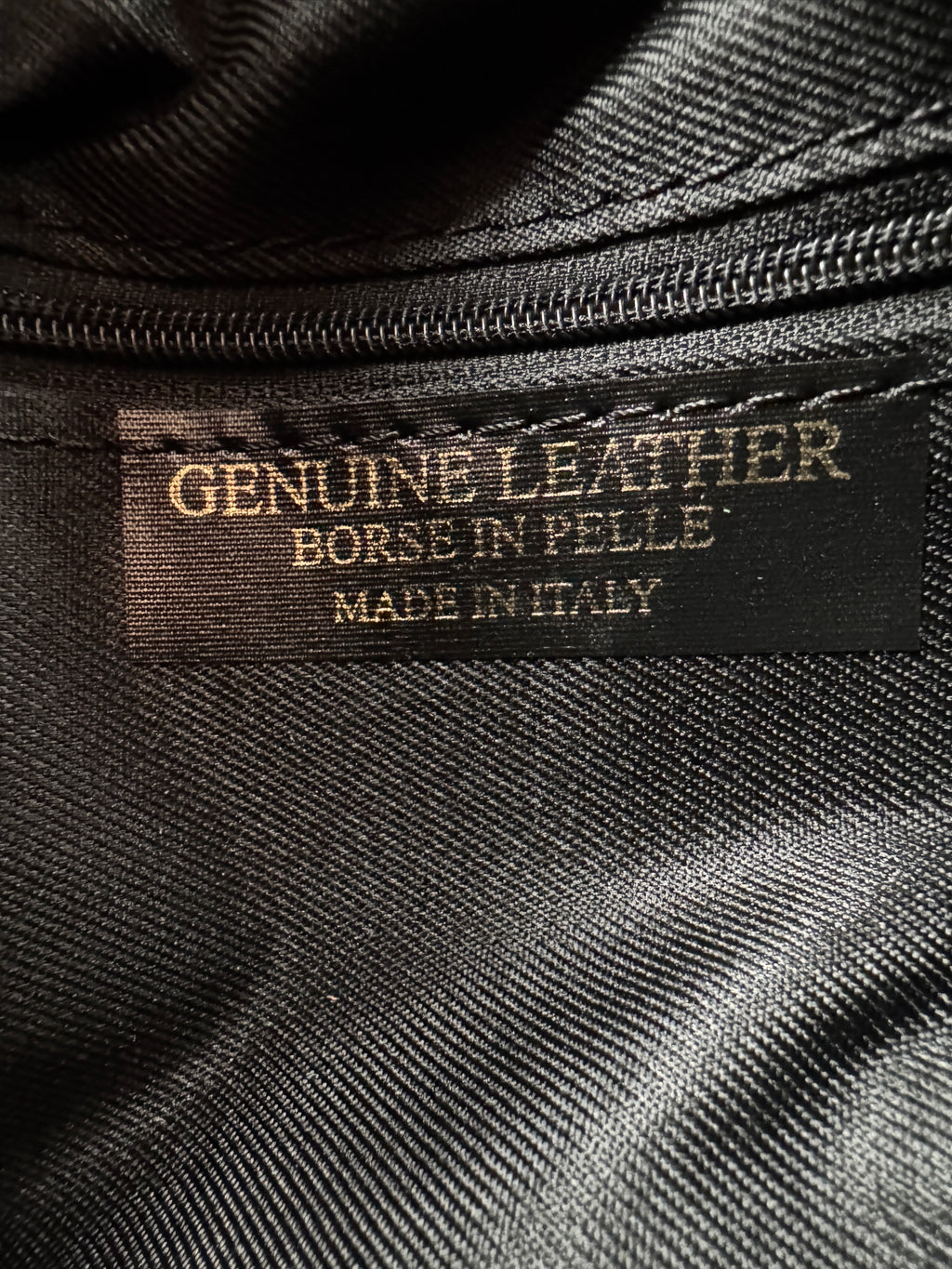 Borsa a Tracolla CAMELIA - In Vera Pelle Martellata Made in Italy