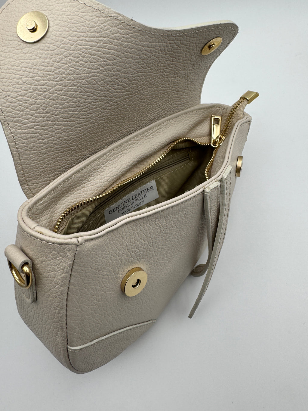 Borsa a Tracolla CAMELIA - In Vera Pelle Martellata Made in Italy