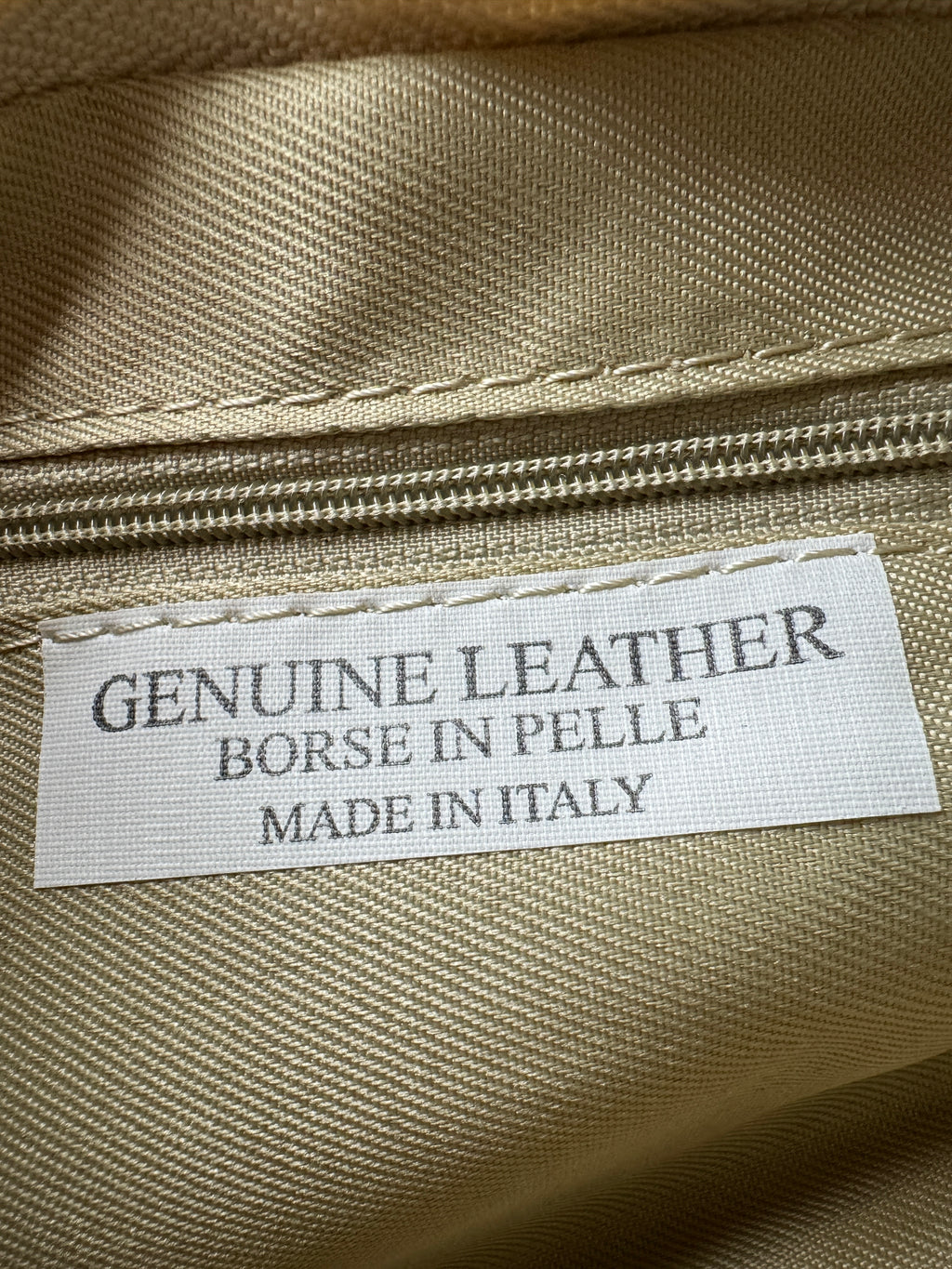 Borsa a Tracolla CAMELIA - In Vera Pelle Martellata Made in Italy