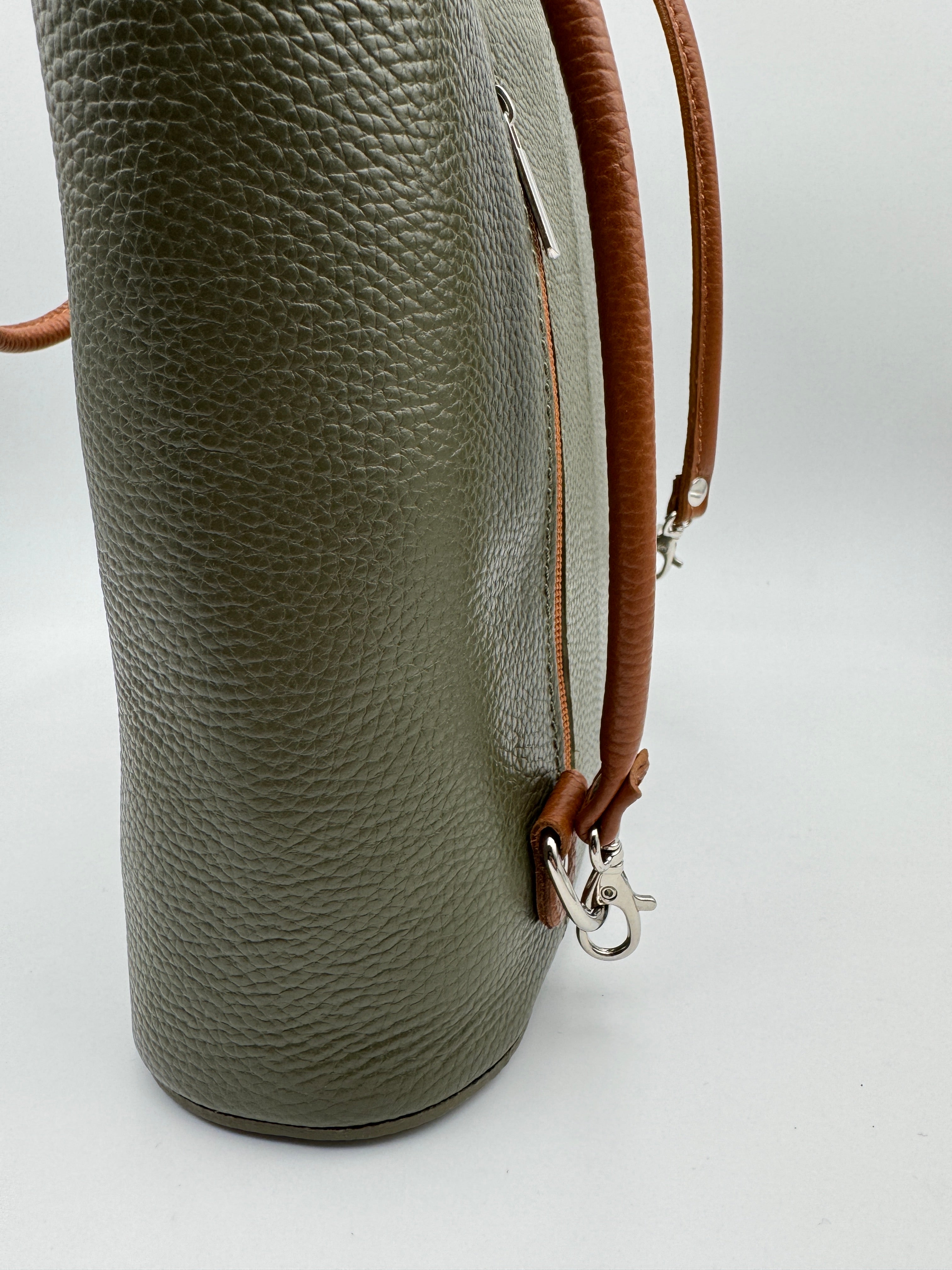 Borsa Zaino PAPAVERO - in Vera Pelle Martellata Made in Italy