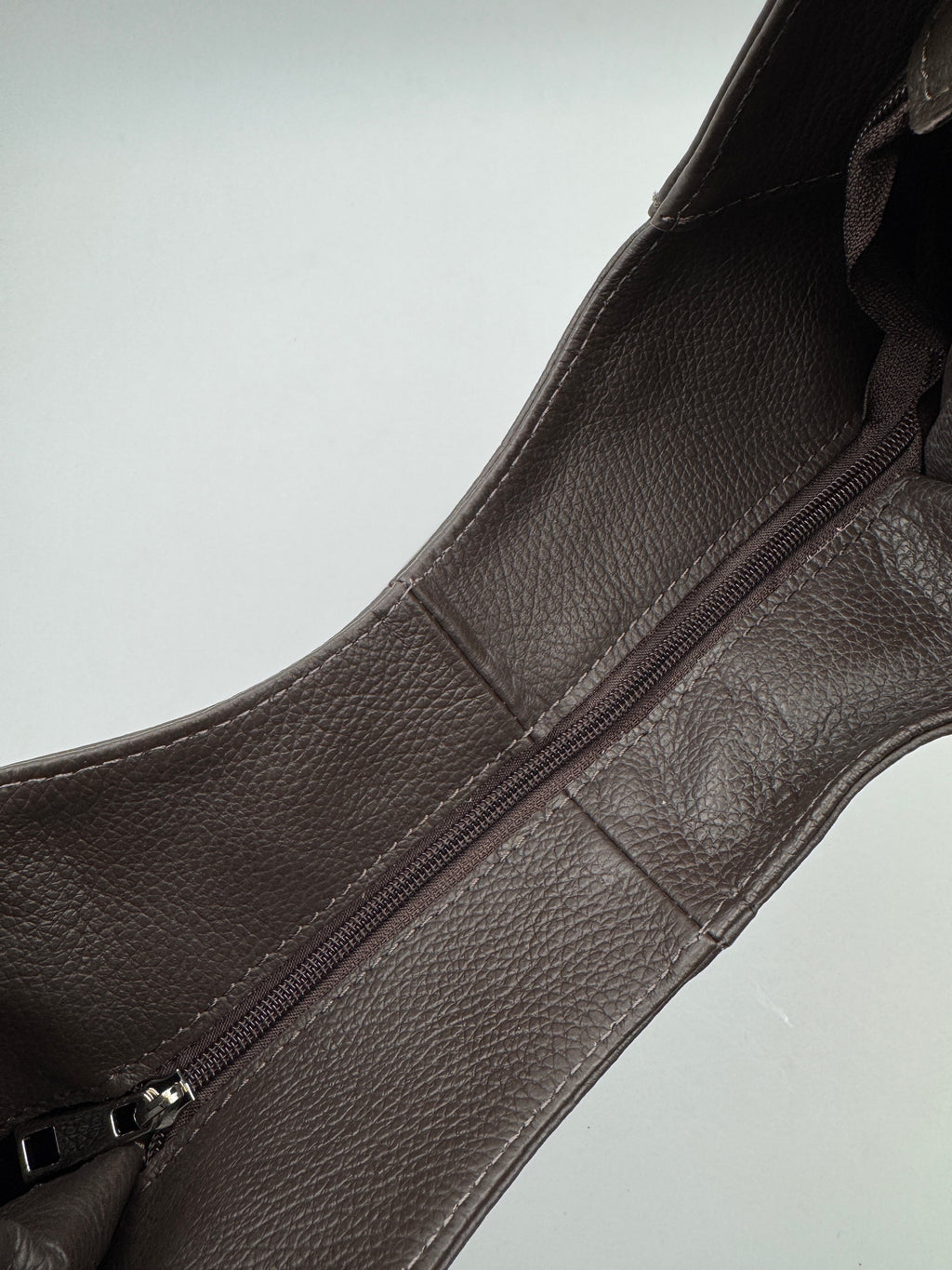 Borsa Tote LOTO - in Vera Pelle Martellata Made in Italy